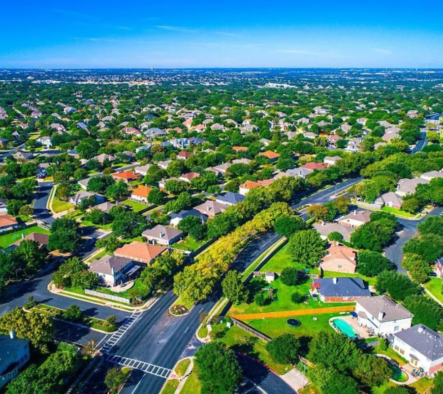 Imagen de áreas urbanas y rurales que representa la planificación del desarrollo y uso del suelo